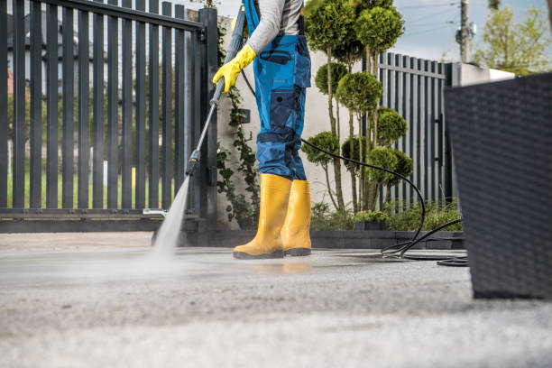 Best Pool Deck Cleaning  in Wanamassa, NJ